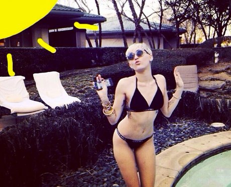 Miley Cyrus Shows Off Her Bikini Body In Between Tour Dates Pictures