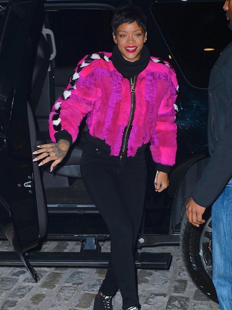 Rihanna Rocks A Neon Pink Fur Jacket Out To Dinner In New York ...